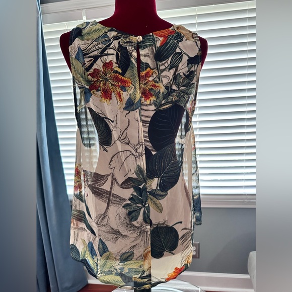 Hazel Palm Leaf Top - Picture 4 of 5